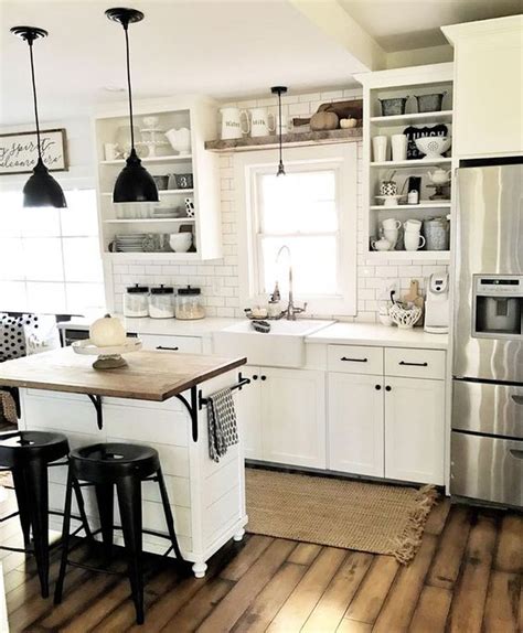 32 Adorable Fall Farmhouse Kitchen Ideas To Make It Really Match With