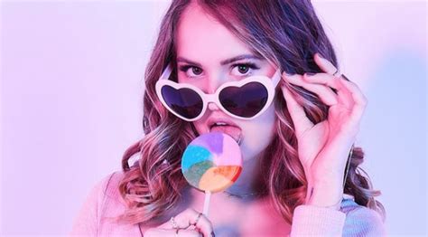 fans are not happy about the new netflix series insatiable girlfriend