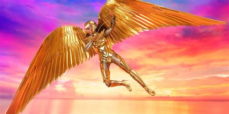 Wonder Woman 1984 Statue Gives 360 View Of Dianas Golden Eagle Costume