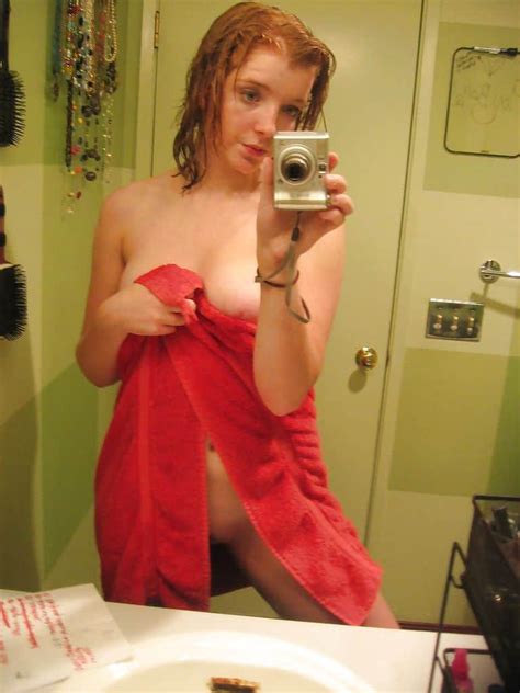 Redhead With Big Butt In Bathroom Sexyna Org