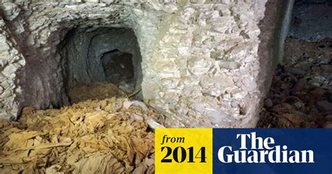 Archaeologists Discover 4000 Year Old Tomb From 11th Dynasty In Luxor