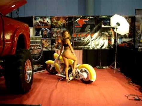 Lindsey Lovehands Posing At Exxxotica Miami With Hot Bikes And Cars Youtube