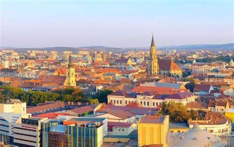 Kolozsvár) , as capital of historical region transylvania, is one of the most visited cities in romania. Cluj-Napoca și București, față în față, cu cifrele pe masă ...