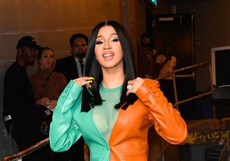 Cardi B Says Shes Not Dating After Her Split From Offset Even Though