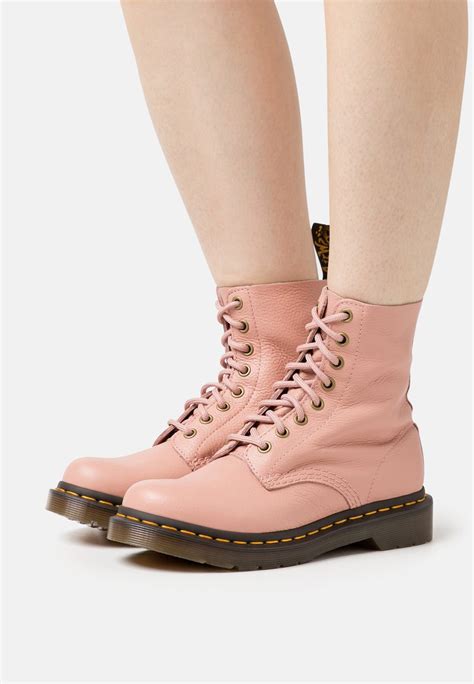 Dr Martens 1460 Pascal Stivaletti Stringati Peach Beige Virginia