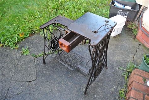 singer vintage 29k leather patcher cobbler industrial sewing machinetable stand in westbury on