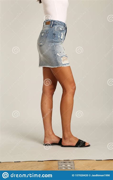 Women Jupe Ripped Denim Skirt Wash Denim Hole Pencil Mini Skirt High