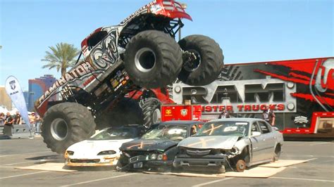 dodge ram raminator 2 000 hp monster truck at acm awards youtube