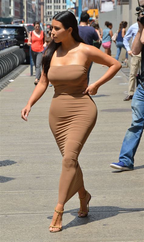 Kim Kardashian Just Blinded Me With Her Metallic Fashion Week Street Style Fashion Kim