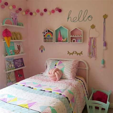 Pin De Mandy Mcquade En Little Girl Bedrooms Estantes De Dormitorio