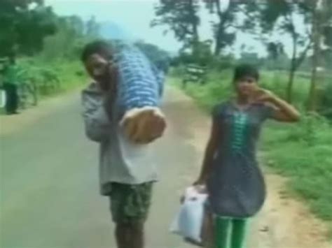 Man Carries Dead Wife For Seven Miles After Hospital Refuses Transport The Independent The