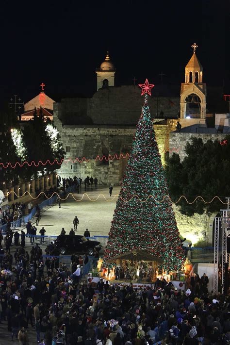 View Of Manger Square In Bethlehem On Christmas Eve The Catholic Sun