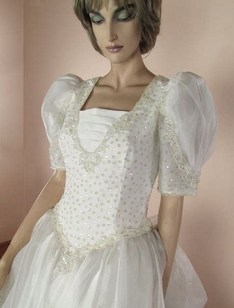Acquista abiti da sposa in offerta online su lightinthebox.com oggi! Vestiti da sposa anni 80