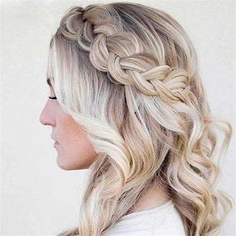 15 Beautiful Hairstyles For Bridesmaids In 2021 Braids With Curls