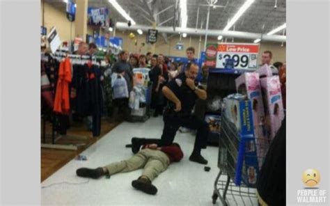 Funny and Strange People Spotted at Walmart (28 Photos ...