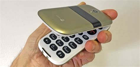 Best Easy Use Mobile Phones For Elderly Or Disabled Peopl
