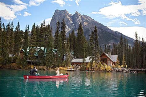 Emerald Lake Lodge Canada Remotely Located On Luxury Accommodations