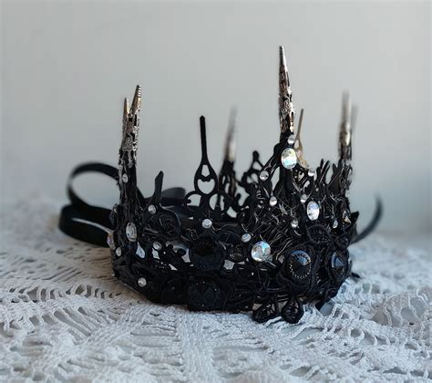 Black Spiked Crown Gothic Wedding Headpiece Black Bride Veil Etsy
