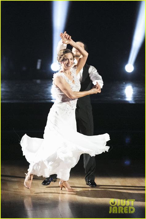 Full Sized Photo Of Ginger Zee Val Chmerkovskiy Viennese Waltz Dwts 01