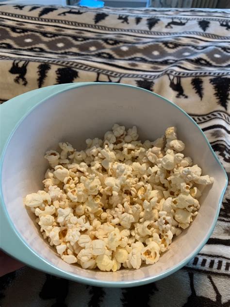 Healthy Popcorn Directions Calories Nutrition And More Fooducate