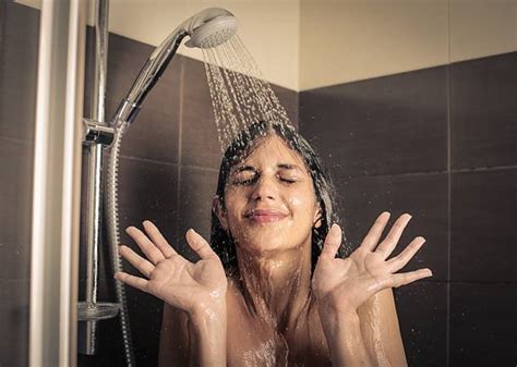 The Surprising Benefits Of Cold Showers For Your Health Everythingisfreetoday