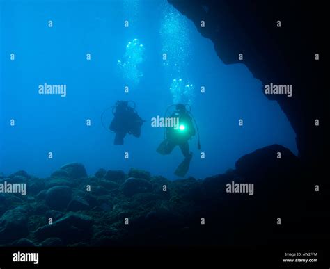 Scuba Diver Cave Stock Photo Alamy