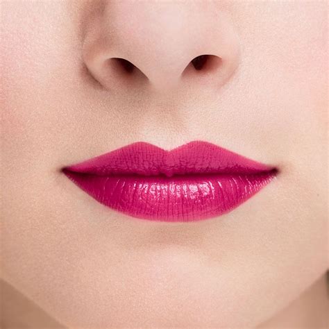 Glossy Lip Hydrating Serum In 2021 Glossy Lips Pink Lips Lipstick