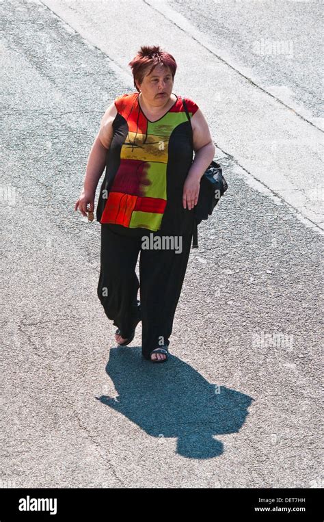 Obese Fat Female Walking Hi Res Stock Photography And Images Alamy