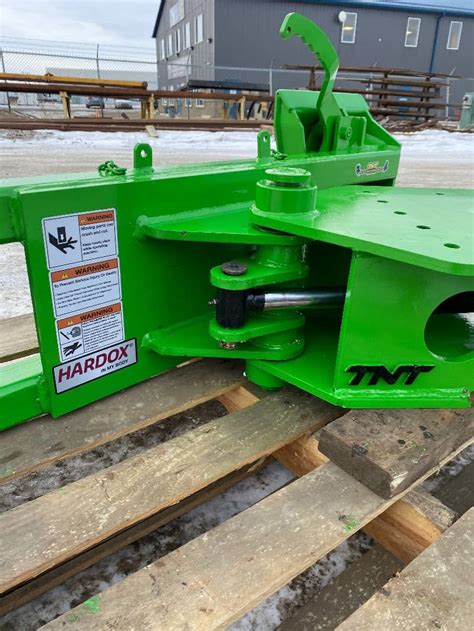 Excavator To Skid Steer Adapter Tnt Attachments