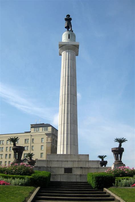 New Orleans Cbd Lee Circle Robert E Lee Monument Flickr