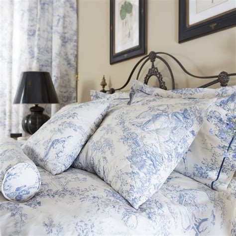 So naturally toile is a mainstay of the french country decorating a bedroom with allover pattern using toile wallpaper, upholstery and bed linens works. Toile De Jouy | Vintage | Duvet cover | Tonys Textiles