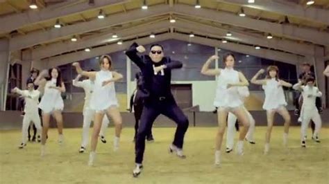 Man Dies While Gangnam Style Dancing
