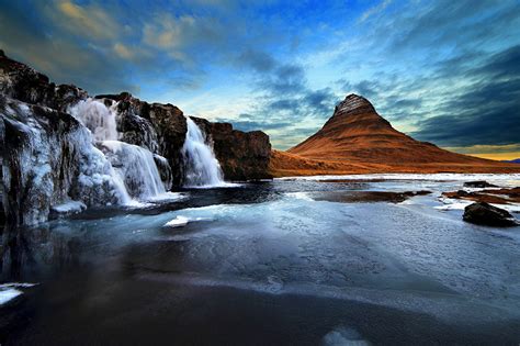 Fonds Decran Islande Montagnes Chute Deau Kirkjufell Volcan Nature