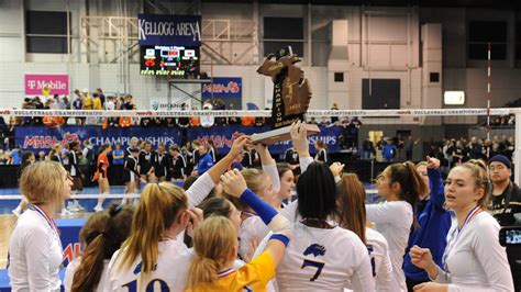 Bloomfield Hills Marian volleyball 3-peats as state champions