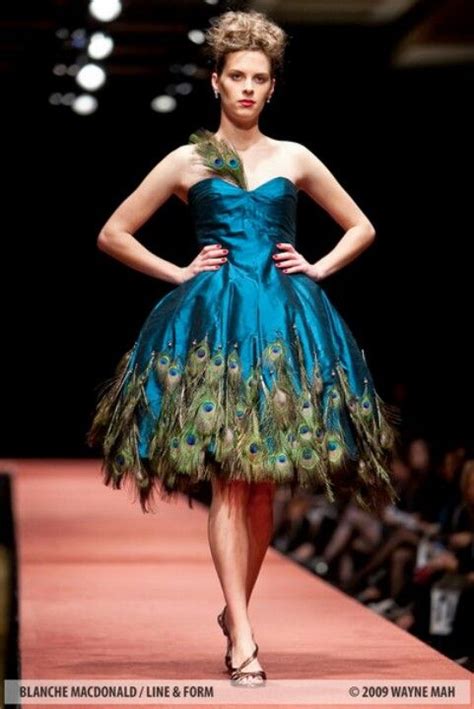 Pin By Lydia On Peacocks And Butterflies Peacock Feather Dress