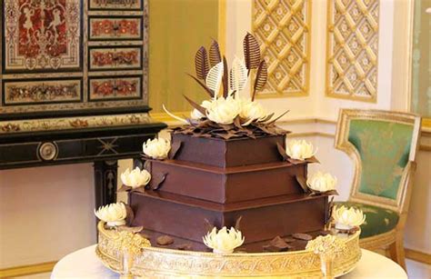 Prince william wedding cake photo. Prince William's Chocolate Biscuit Cake Recipe - Feathers ...