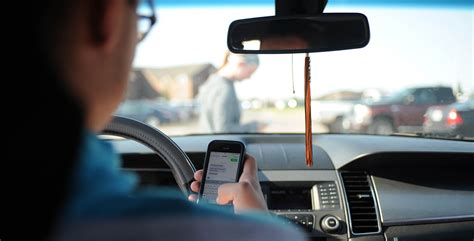 Ontario Plans On Introducing Tougher Distracted Driving Legislation