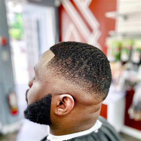 35 Stylish Fade Haircuts for Black Men 2021 - Page 31 of 35 - Lead