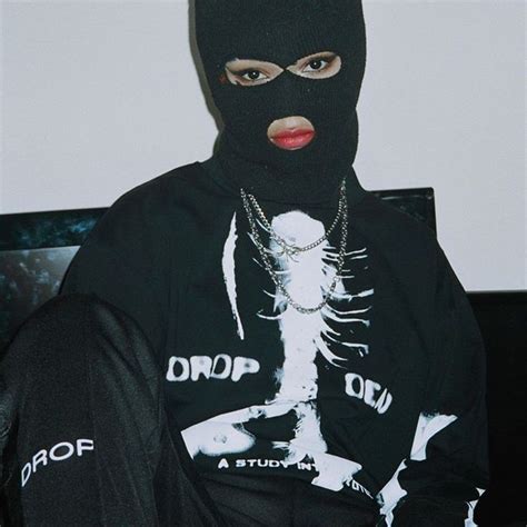 It's been a little over a year since the world lost pop smoke, but he seemingly left behind a wealth of songs and song fragments. Pɪɴᴛᴇʀᴇꜱᴛ ᴍᴜʀʏꜱ 😈 | Ski mask, Thug girl, Mask girl