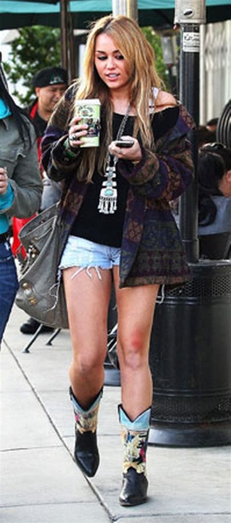 Miley Cyrus Hot Foots It To The Shops In Cowboy Boots Picture