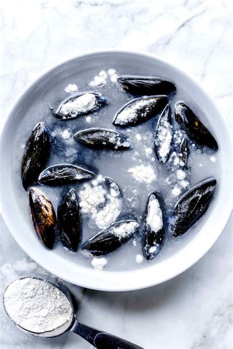 Ina garten's easy seafood cioppino | foodiecrush.com. Ina Garten's Easy Cioppino Recipe | foodiecrush .com