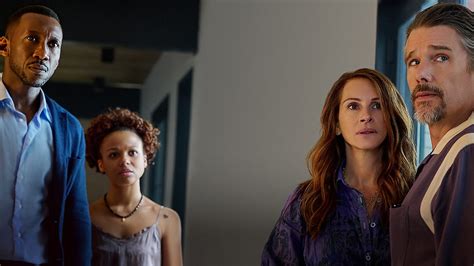 Leave the World Behind: Julia Roberts-Led Apocalyptic Thriller to Open