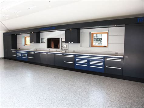 We also offer garage cabinet systems from the industry's leading brands for its quality and reputation as well as outdoor kitchens. Metal garage cabinets toolbox garage storage | Metal cabinets