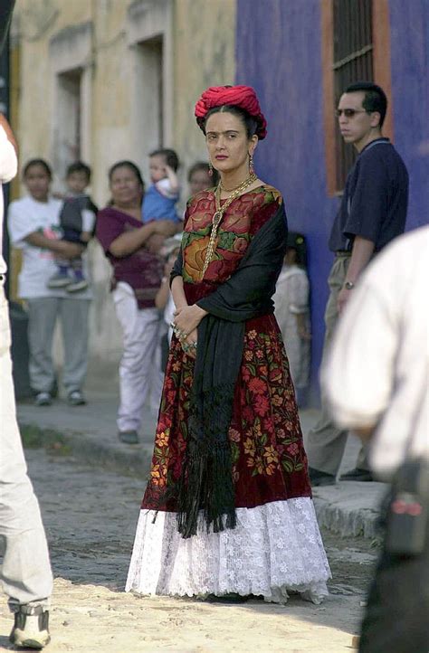 Frida Kahlo Fashion Icon Influencer And Selfie Queen