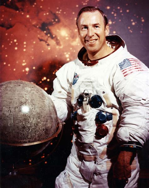 Apollo 13 astronaut Jim Lovell brings stories of space to Midland College