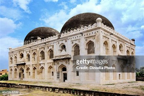 Tomb Of Firuz Shah At Haft Gumbaz A Group Of Seven Tombs Of The Rulers