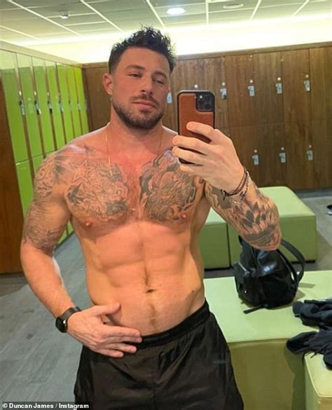 Duncan James Showcases His Ripped Torso In Post Workout Shirtless