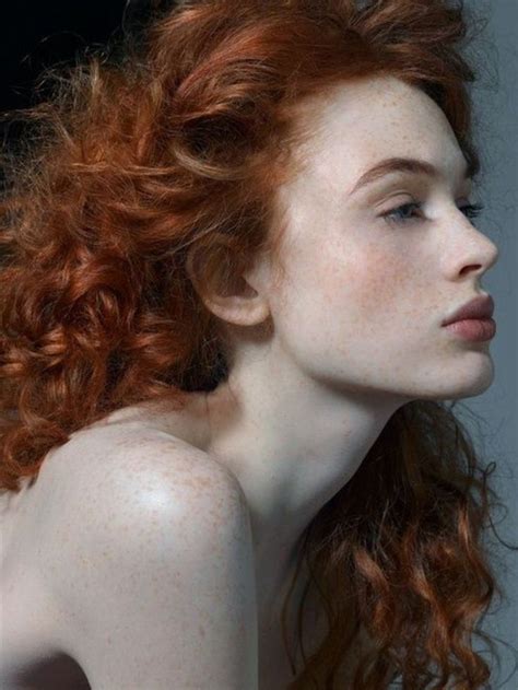 Pin By Citrine On Redheads Gingers Red Curls Beautiful Redhead Woman Face