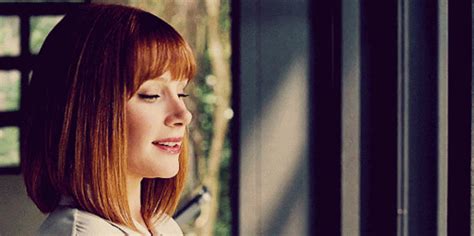 Bryce Dallas Howard As Claire In Jurassic World Redheadsanctuary