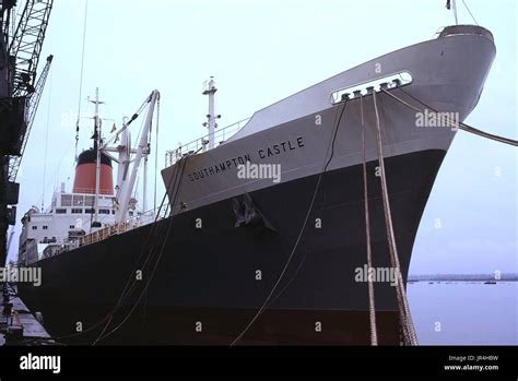Union Castle Line Ship Hi Res Stock Photography And Images Alamy